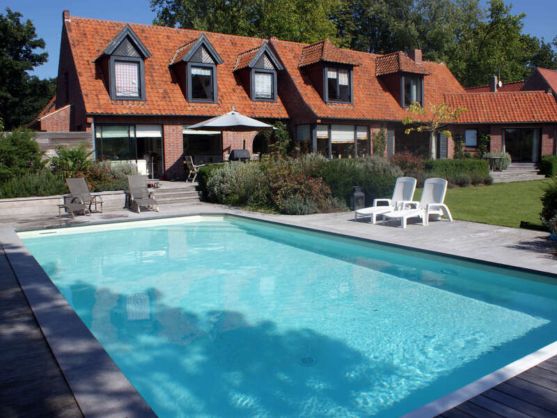 53_-_piscine_exterieur_rectangle