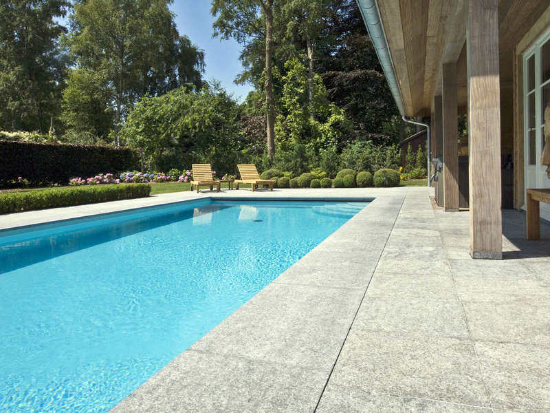19_-_piscine_exterieur_rectangle_-_stone