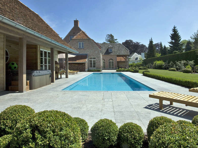 20_-_piscine_exterieur_rectangle_-_stone