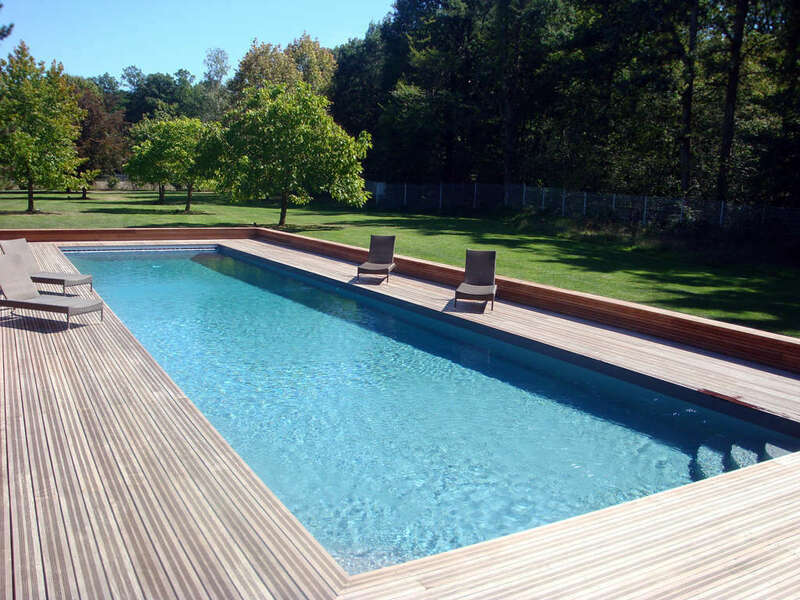 03_-_piscine_exterieur_couloir_de_nage