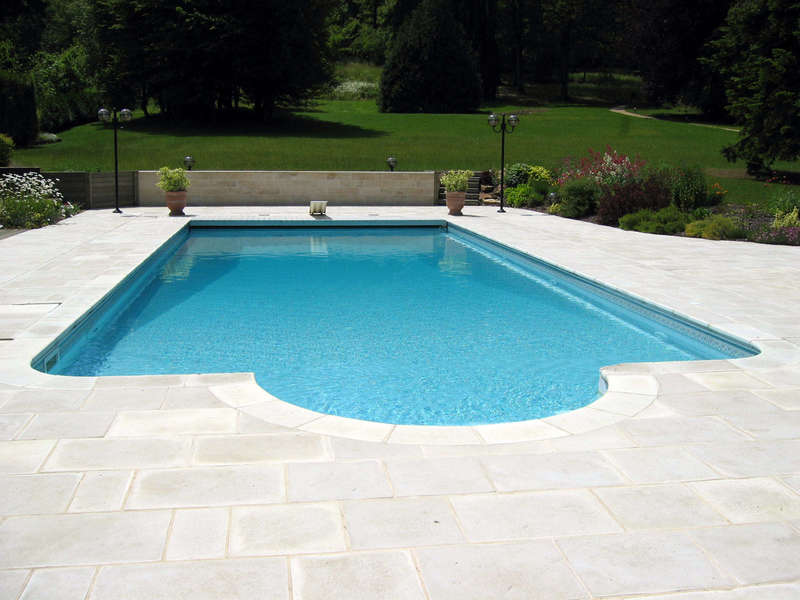 02_-_piscine_exterieur_romane