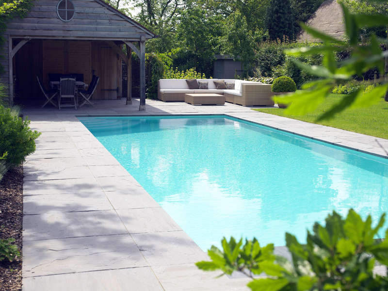 03_-_piscine_exterieur_rectangle_-_stone