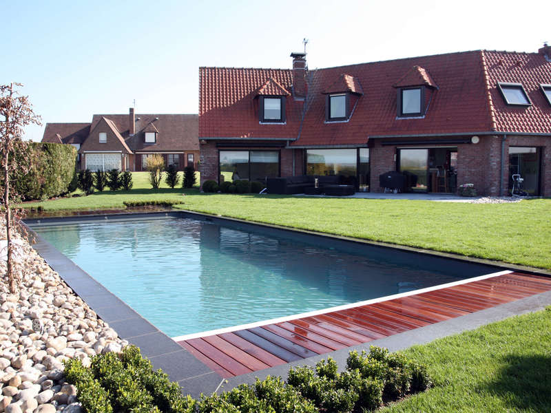 01_-_piscine_exterieur_rectangle