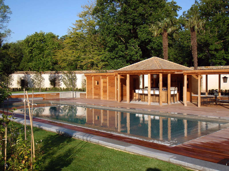 01_-_piscine_exterieur_miroir