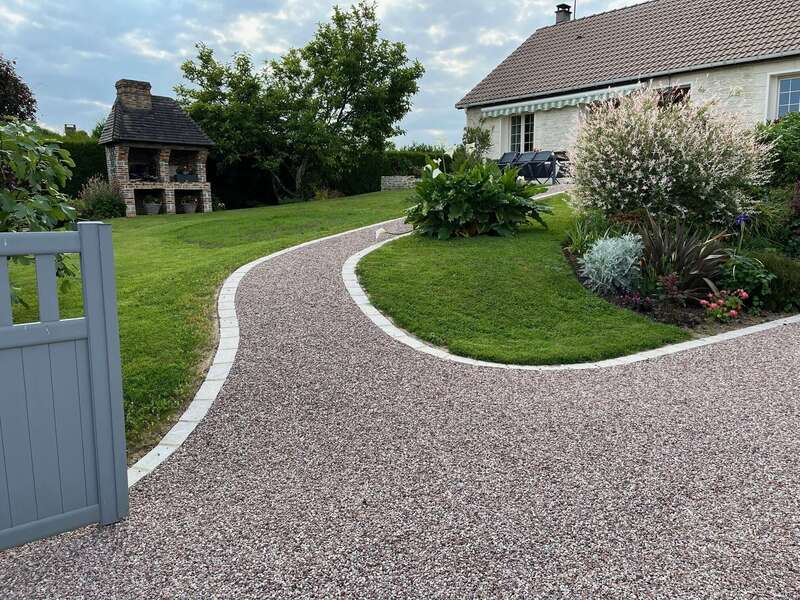 img_765420251126-4060547-odfbni