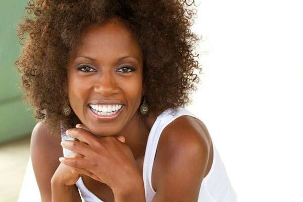 QUESTIONS FREQUENTES SUR LES IMPLANTS DENTAIRES