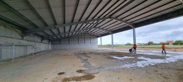 Dallage de la plateforme de stockage de grains réalisée par TERREM à Chauffour-lès-Étréchy