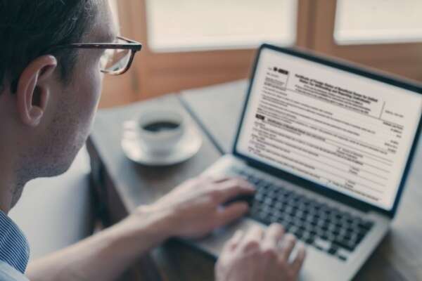 Dématérialisation de la procédure d’enregistrement : clap de fin ?