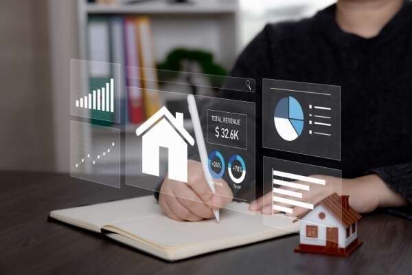 Surévaluer un bien immobilier : quelles conséquences fiscales ?