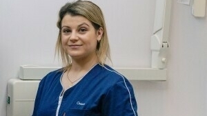 Oxana, Assistante Dentaire Qualifiée