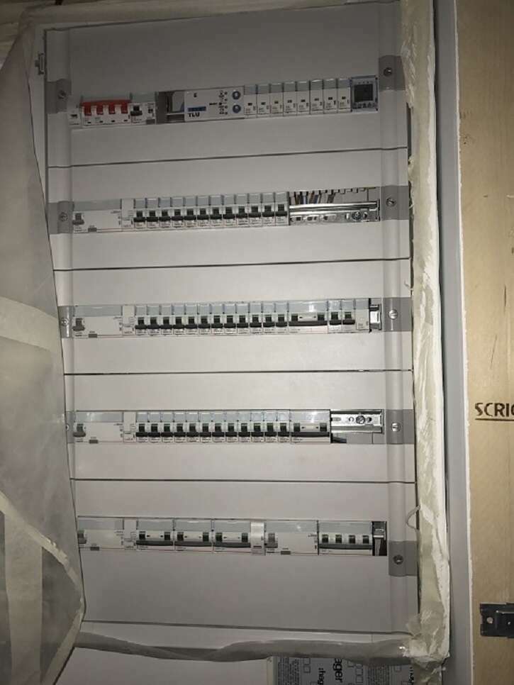 armoir_tgbt_legrand20241106-1754846-1b5ujjg