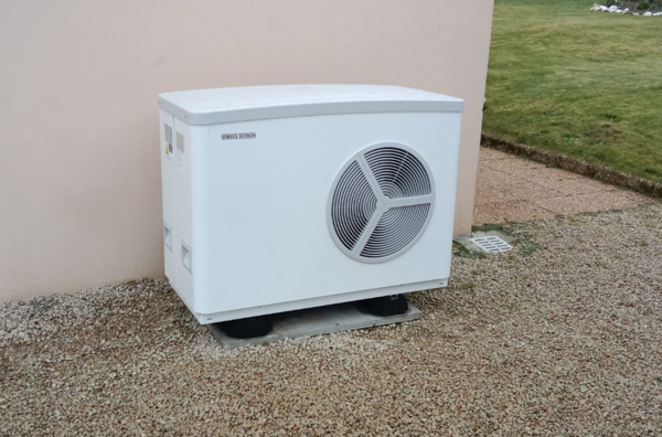 Remplacement d'une chaudière fioul par une pompe à chaleur STIEBEL ELTRON