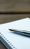 Psychologue accompagnant un couple pour parcours scolaires adaptés