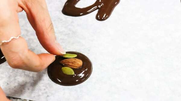 Ma recette Kéto : Mendiants au chocolat