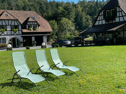 f14404_1cea91c55c51406d852cb2f702163319_mv2