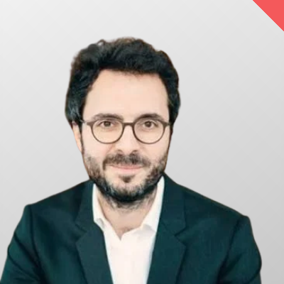 Julien Martinez passe du plan à la vente chez Allianz France