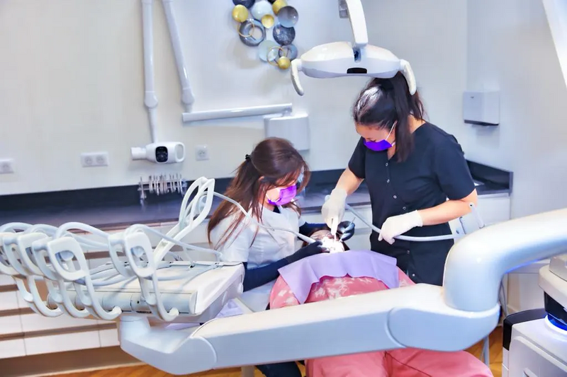 dr_danhache_paris_1720250311-2031303-1emdj4i