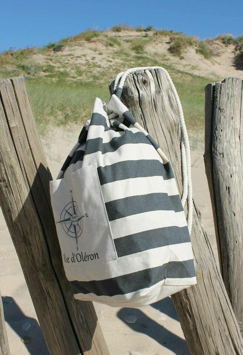 sac_a_dos_gris20221024-669324-1rlv3a8