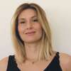 personne calme et sereine en pleine nature