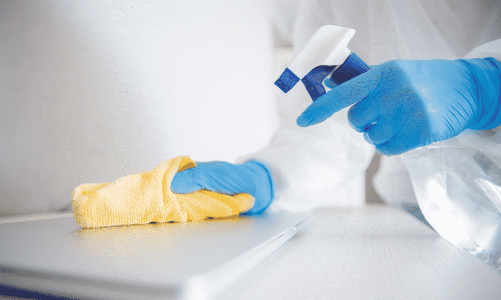 Désinfection et décontamination : quelle différence ?