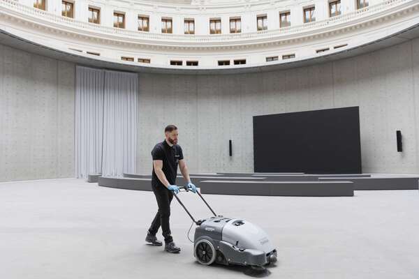 autolaveuse-musée-nettoyage-paris-lp-la-providence