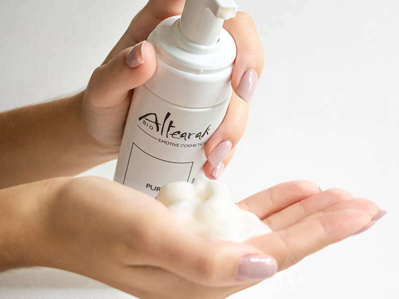 mousse-nettoyante-blanc2