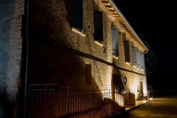 domaine-exterieur-facade-nuit20220719-2590715-hx67al