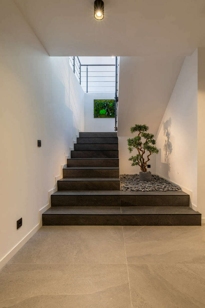 920240422-2209541-9tyzjg