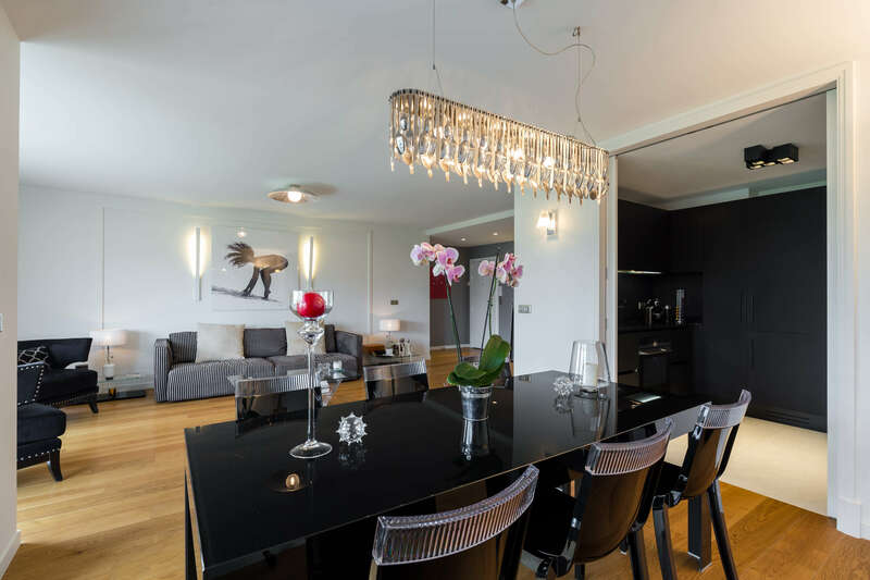 p-1820240422-3004025-dqust