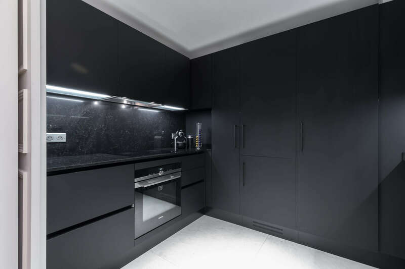 p-2120240422-3003822-1dztrks