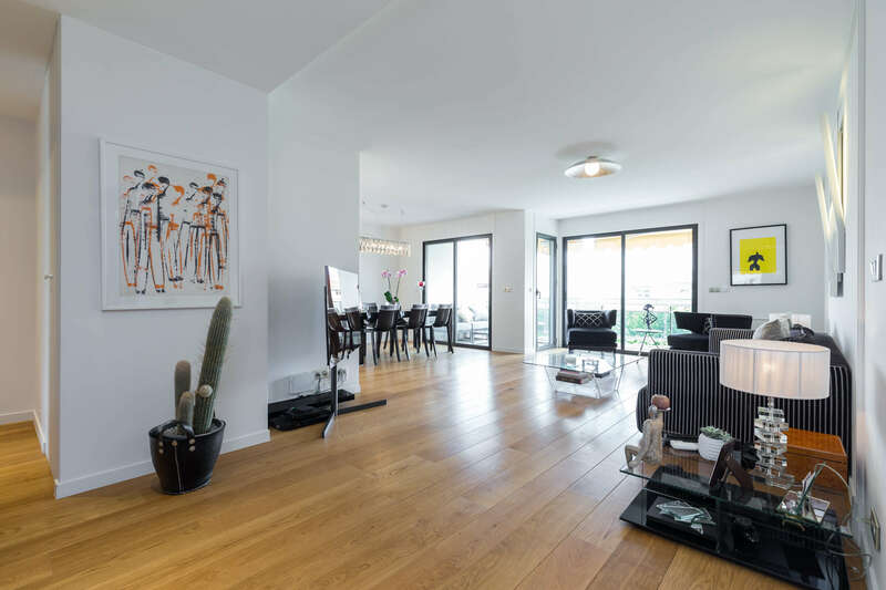 p-120240422-3004025-5wa8i1