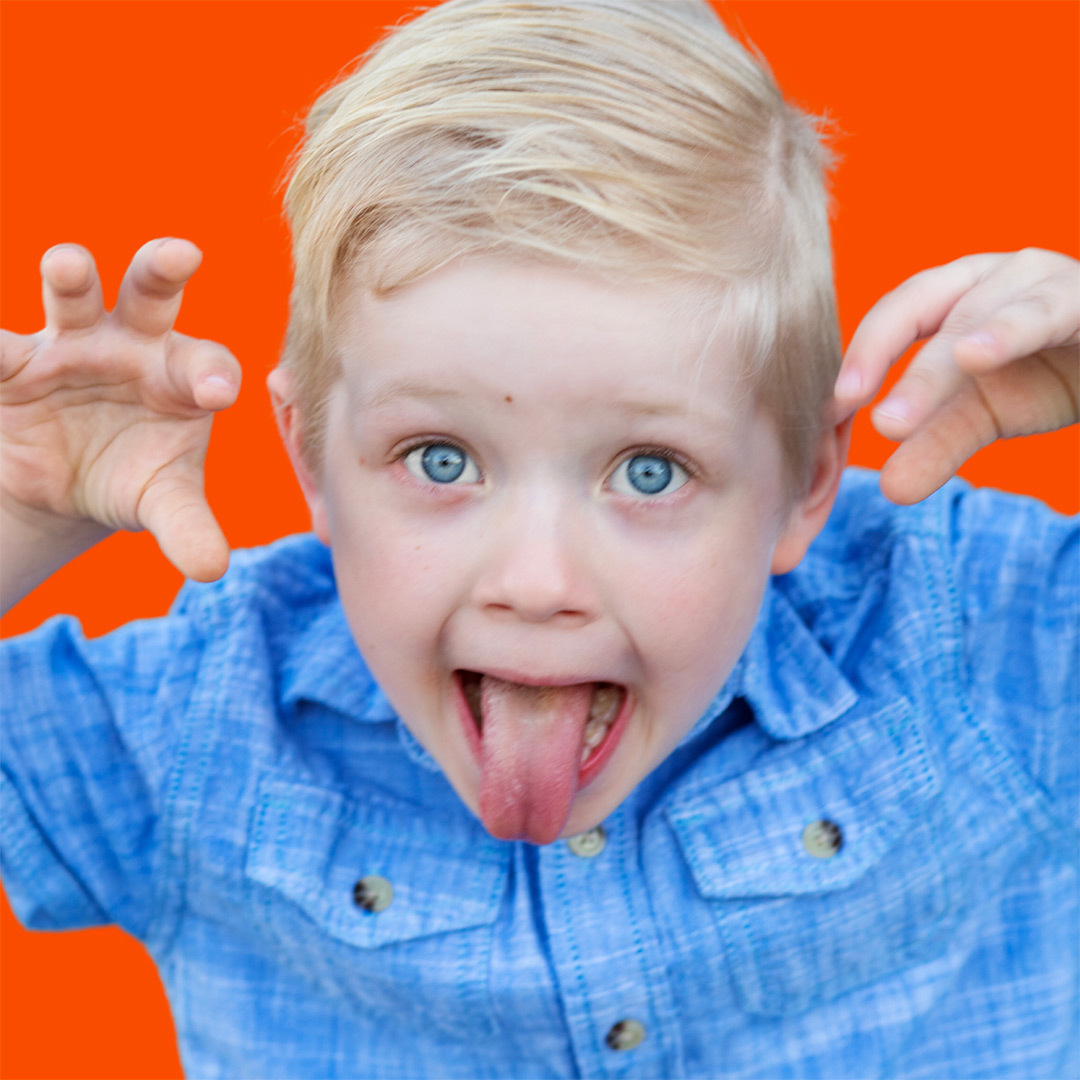 coussin à picots moelleux sur fond uni