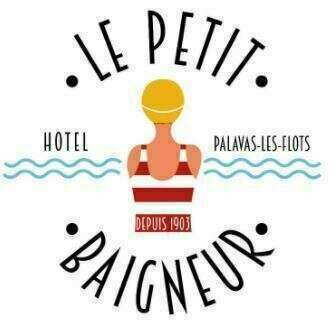 Idéalement situé sur la rive droite, à proximité du casino et du port de Palavas-les-Flots. L'Hôtel Le Petit Baigneur Palavas Plage se trouve à seulement 10 km de la gare de Montpellier et à 50 mètres de la plage.
Les chambres comprennent une télévision à écran plat, une connexion Wi-Fi gratuite, un plateau de bienvenue et un plateau/bouilloire. Toutes les chambres sont climatisées.
Niché dans le centre-ville, à seulement 100 mètres de la plage, l'hôtel permet d'accéder facilement à de nombreux magasins et restaurants. L'aéroport de Montpellier se trouve à seulement 6 km.
Les couples apprécient particulièrement l'emplacement de cet établissement. Ils lui donnent la note de 8,4 pour un séjour à deux.