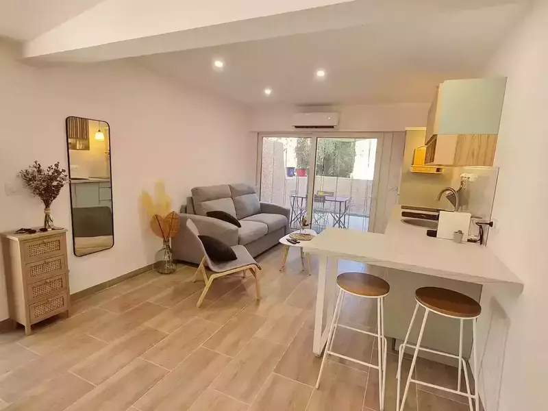 c01583ae-6b07-41ff-b7c4-fecd904caa7a