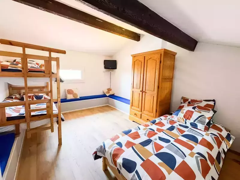 06ef796b-d475-4e51-9fd6-d1950407cdbd