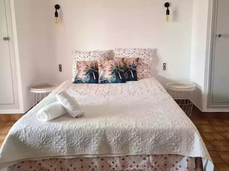 16691911-afce-4dec-a739-acd93c1c8573