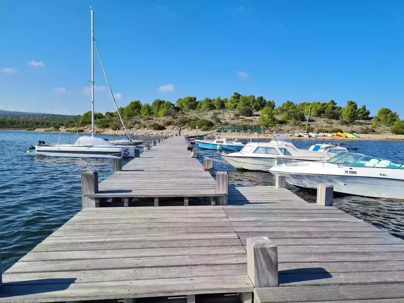 3a75ef38-652d-4625-9824-563ad2ee61ea