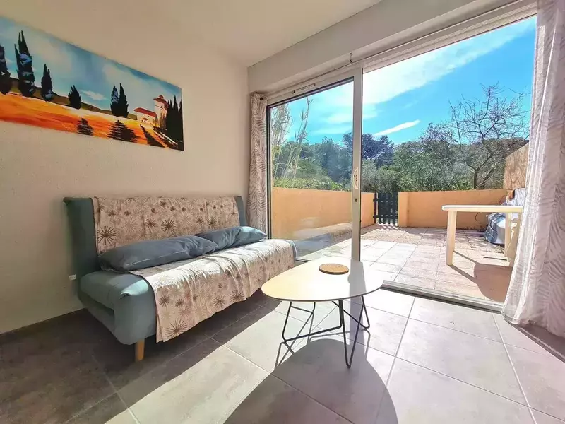 06b3596d-c897-49c9-8968-7352a4dc651d