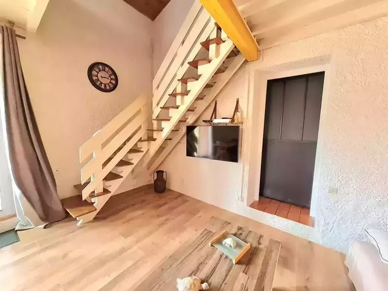 8e26738d-b046-4f4c-86a4-8d918872fae5