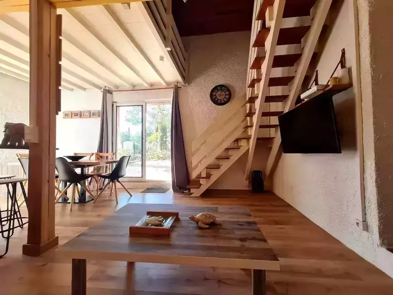 bb543233-fd39-491e-a167-889ee23308af