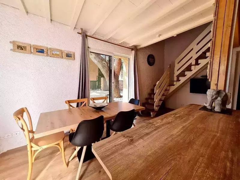 e3642a9b-d192-49de-b215-b5cc3134324f