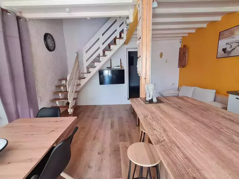 c8605b88-0393-4c01-aae1-f26b9c290396