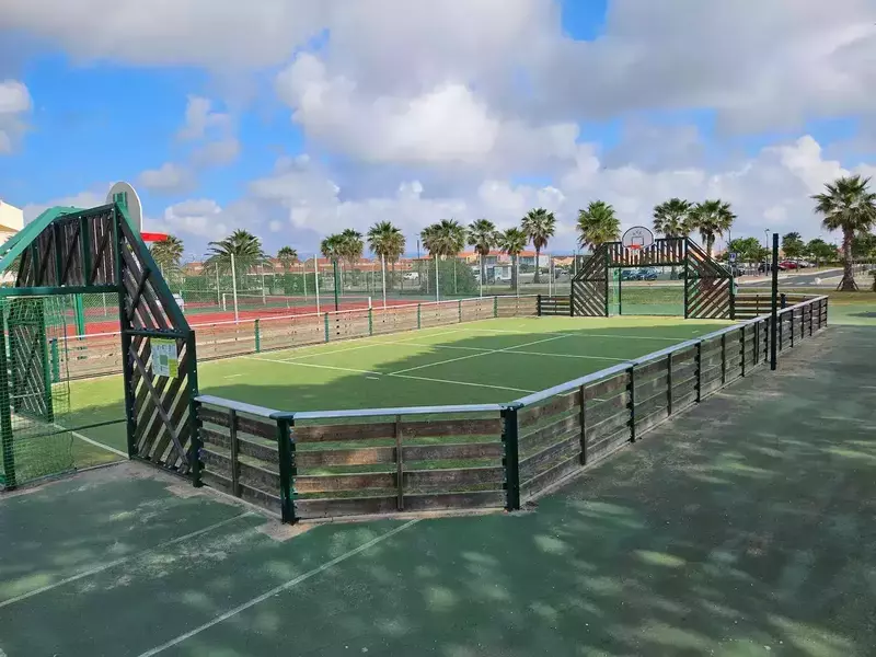 b7c0fb13-839b-443f-bc1c-0fa837605b17