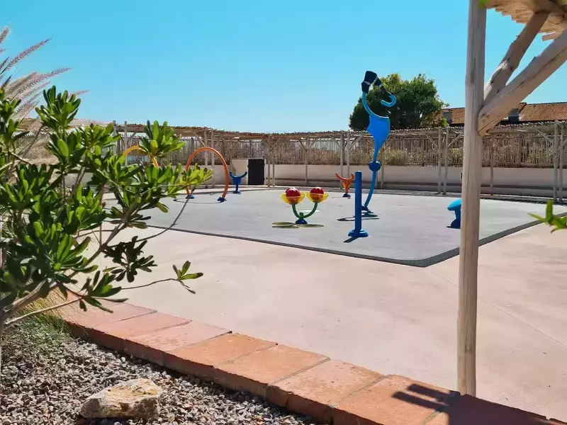 1d46c8ec-e17c-4927-8815-d794c2e2e2b0