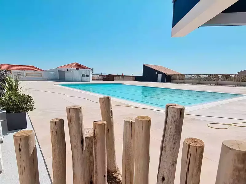 03d86194-46d4-47f9-b653-11d550e059a3