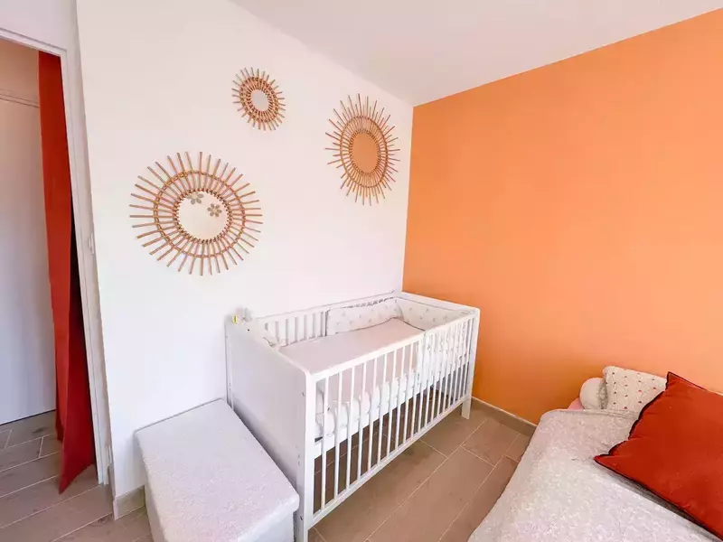 28e27715-1bd9-4345-b4f1-b5d8fcedeaa4