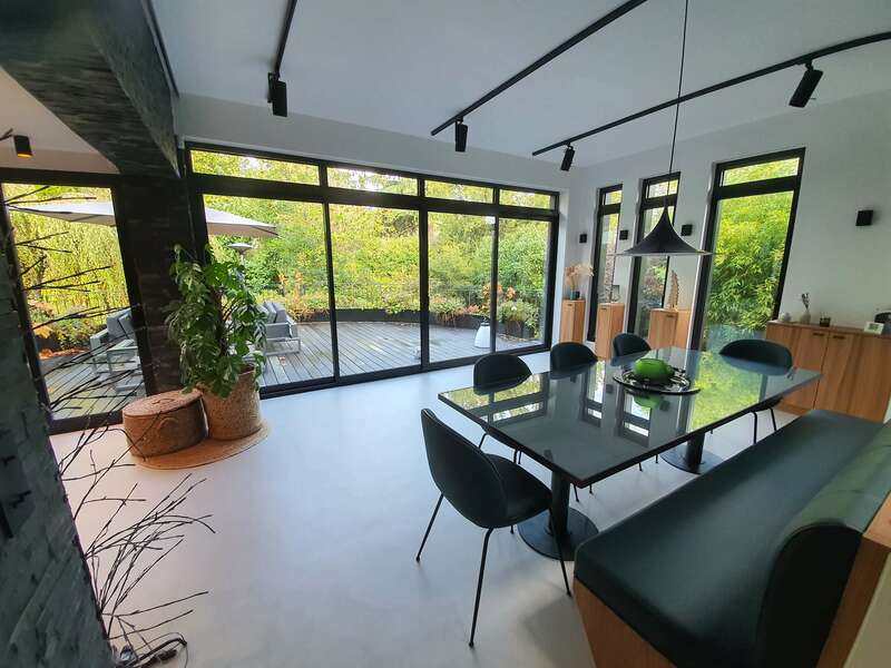 20201021_10221120220603-2477425-763vfj