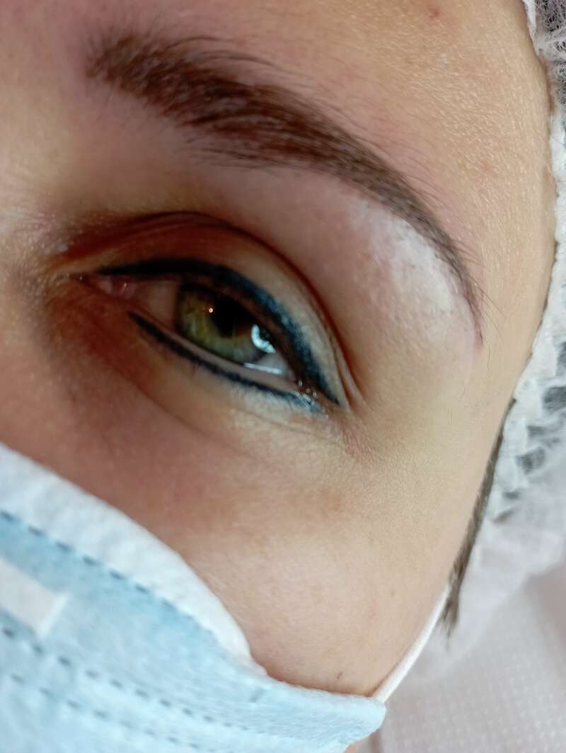 eye_liner_1020240412-321658-18dxgcq