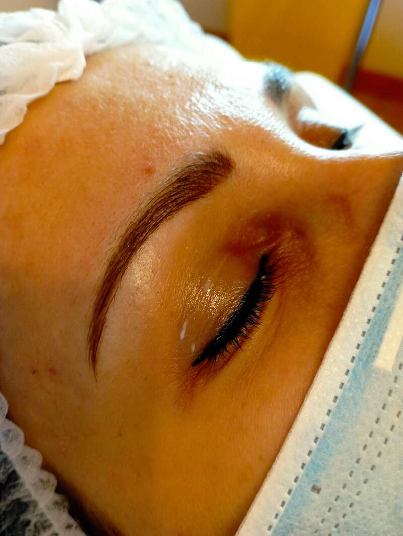 sourcils_pourdres_620240412-316118-1i576mz