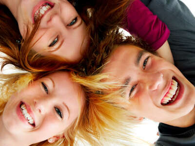 INVISALIGN POUR ADOLESCENTS (INVISALIGN TEEN)